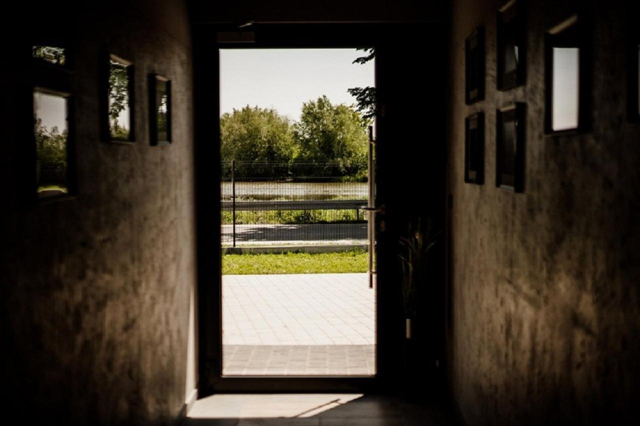 Roza Rooms Zator Bagian luar foto
